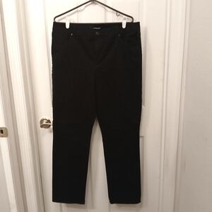 EUC Bandolino Amy Jeans Women's Size 16 Black Stretch